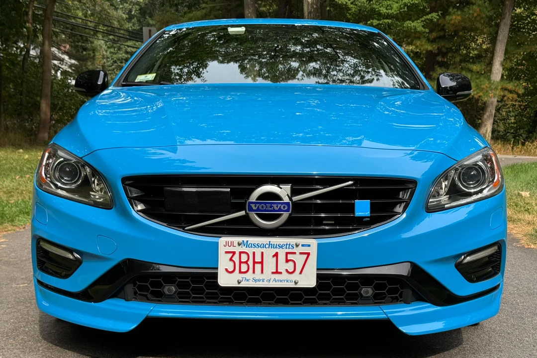 2017 Volvo V60 1st Gen - Image 2 of 31