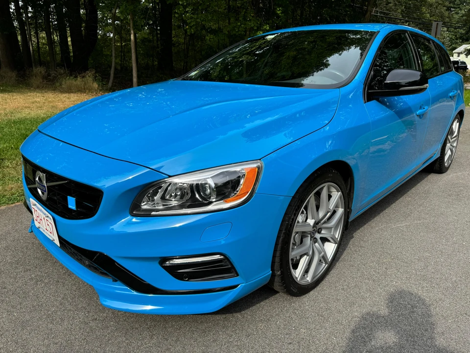 2017 Volvo V60 1st Gen - Image 7 of 31