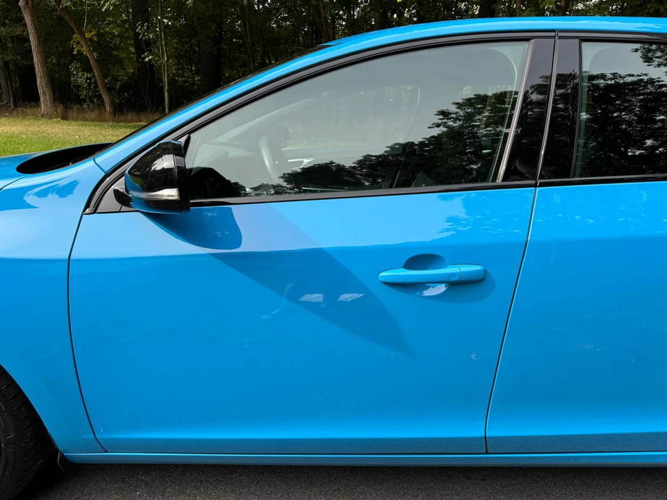 2017 Volvo V60 1st Gen - Image 28 of 31