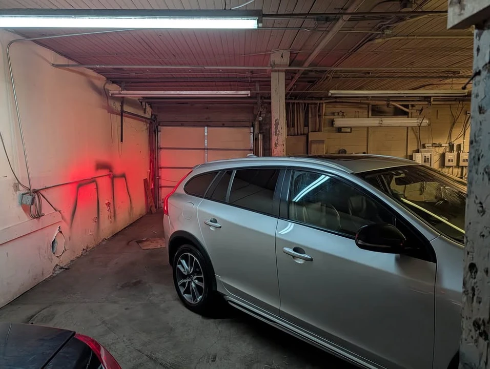 2017 Volvo V60 1st Gen - Image 6 of 14