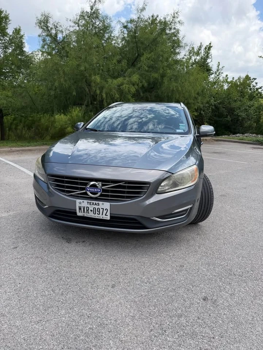 2017 Volvo V60 1st Gen - Image 2 of 19