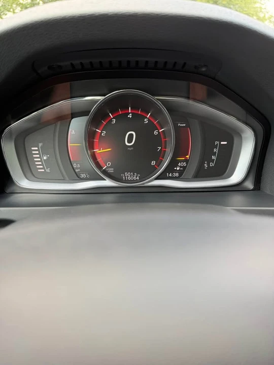 2017 Volvo V60 1st Gen - Image 5 of 19