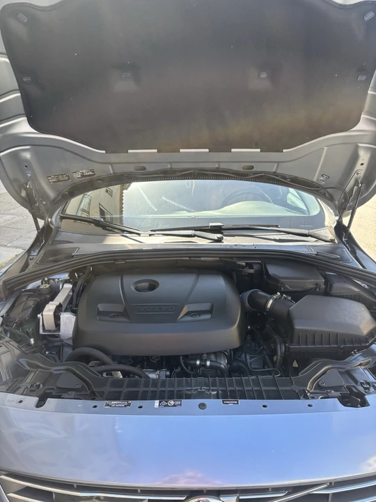 2017 Volvo V60 1st Gen - Image 7 of 18