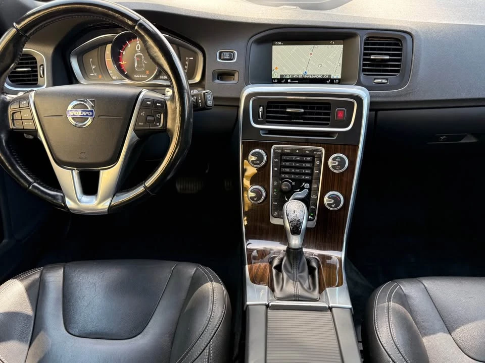 2017 Volvo V60 1st Gen - Image 10 of 16