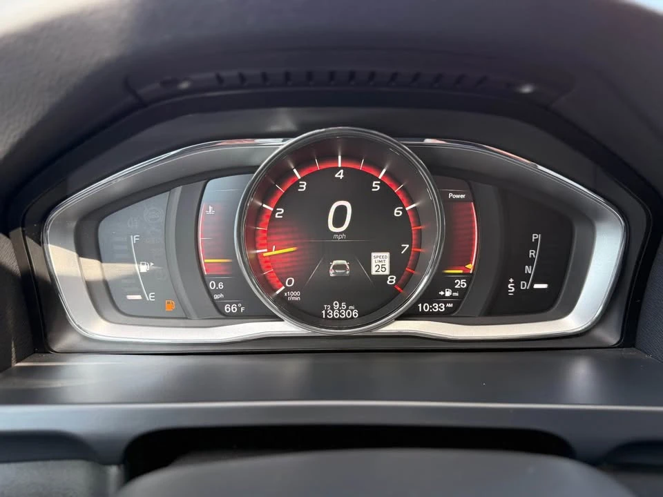 2017 Volvo V60 1st Gen - Image 11 of 16