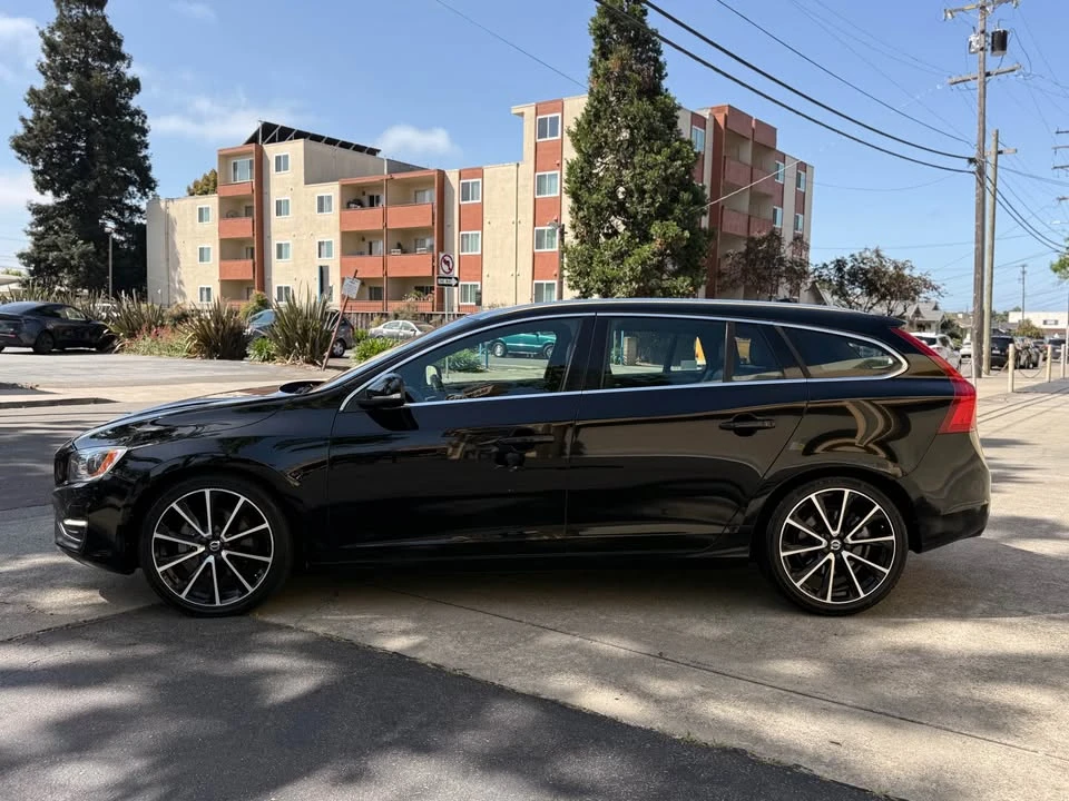 2017 Volvo V60 1st Gen - Image 3 of 16