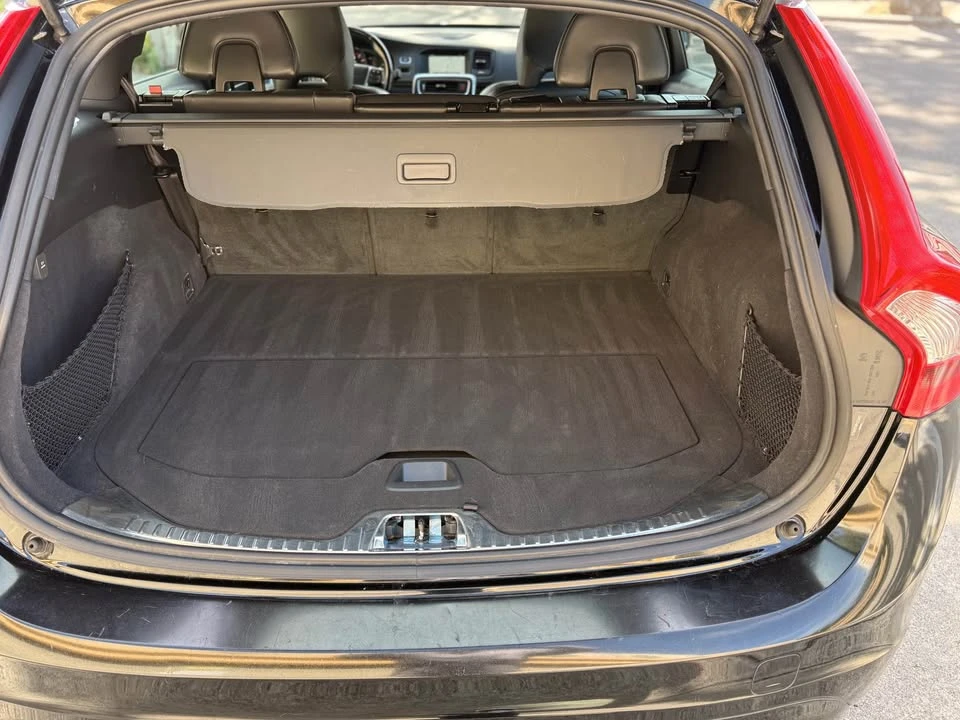 2017 Volvo V60 1st Gen - Image 16 of 16