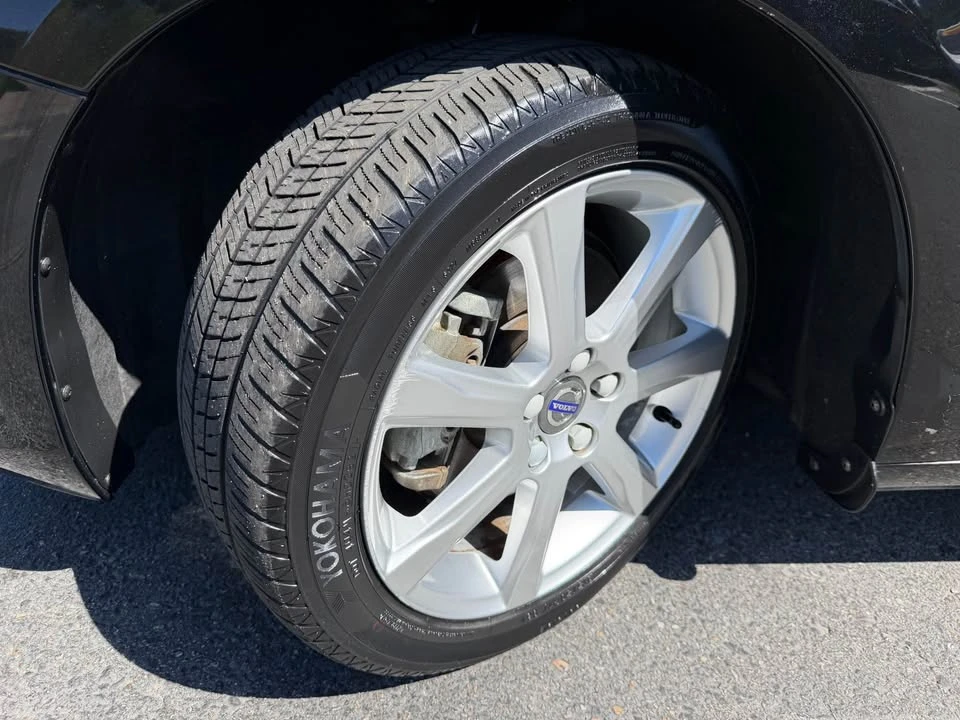 2017 Volvo V60 1st Gen - Image 20 of 21