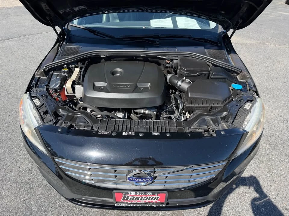 2017 Volvo V60 1st Gen - Image 11 of 21