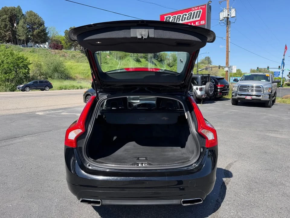 2017 Volvo V60 1st Gen - Image 7 of 21