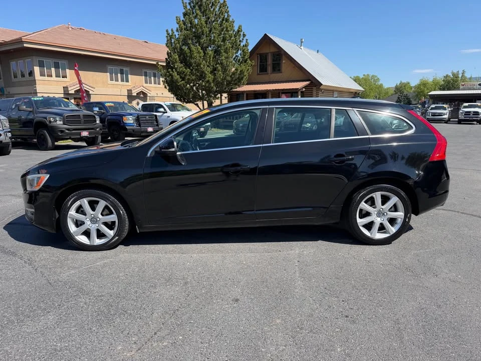 2017 Volvo V60 1st Gen - Image 4 of 21