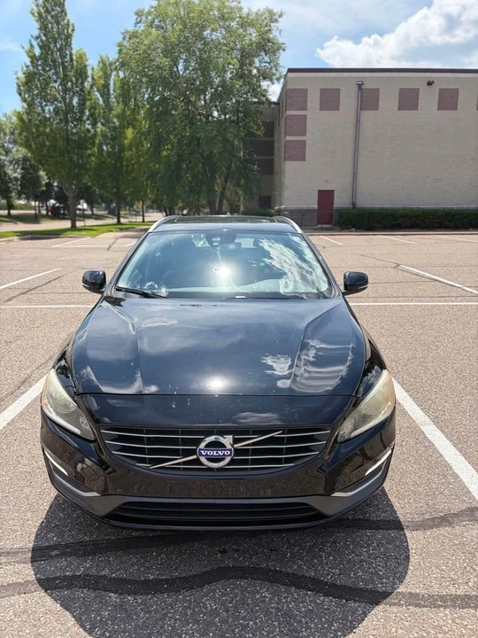 2017 Volvo V60 1st Gen - Image 2 of 14