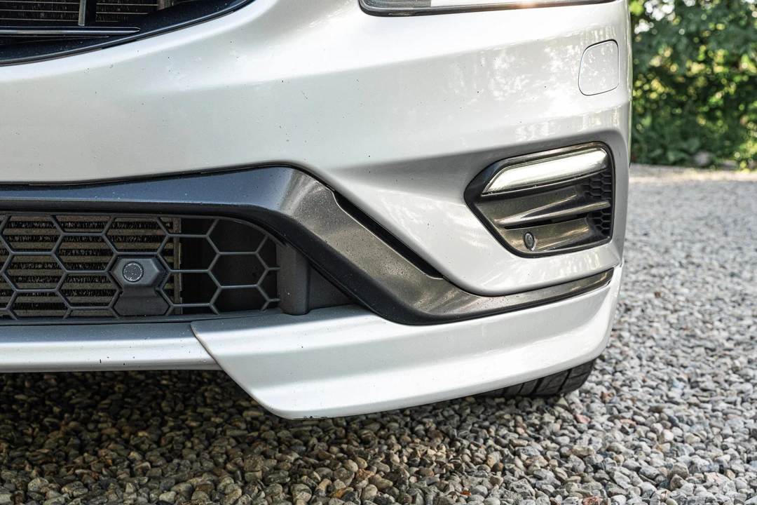 2017 Volvo V60 1st Gen - Image 18 of 31