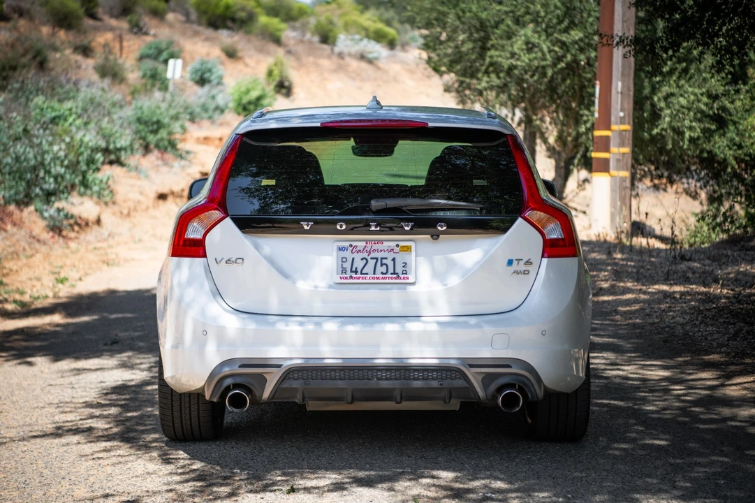 2017 Volvo V60 1st Gen - Image 6 of 23