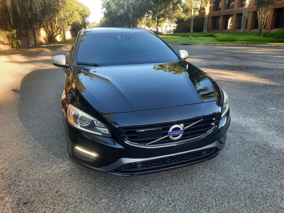 2017 Volvo V60 1st Gen - Image 27 of 31