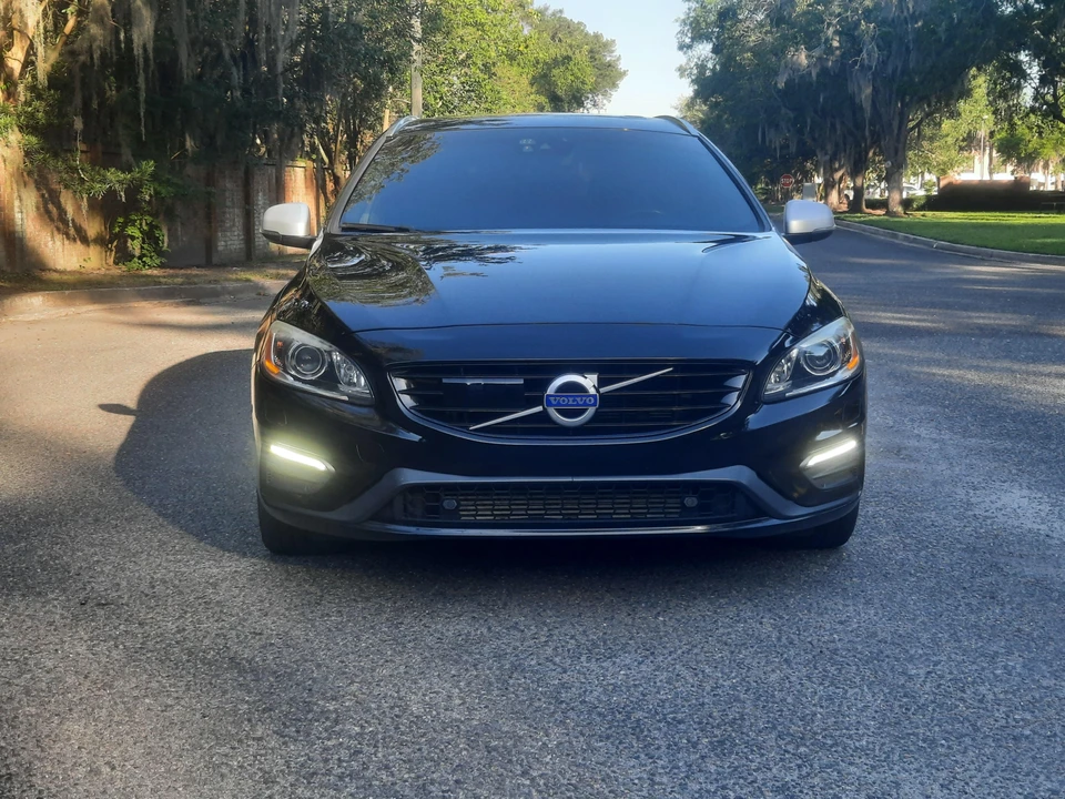 2017 Volvo V60 1st Gen - Image 6 of 31