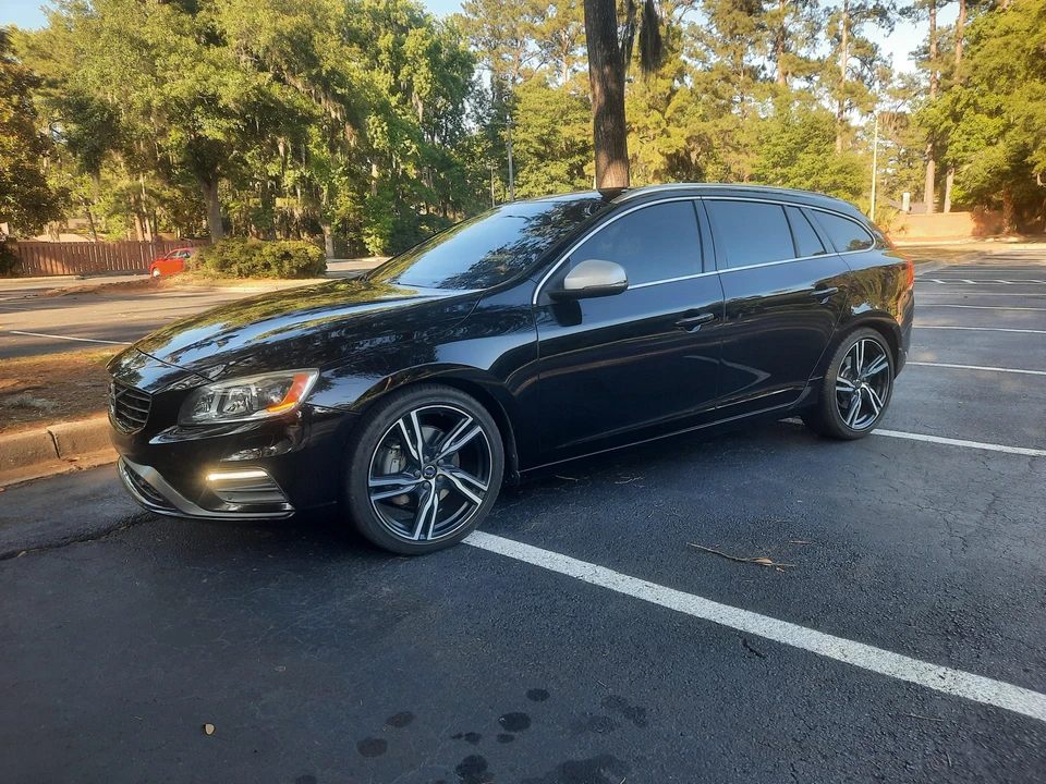 2017 Volvo V60 1st Gen - Image 12 of 31