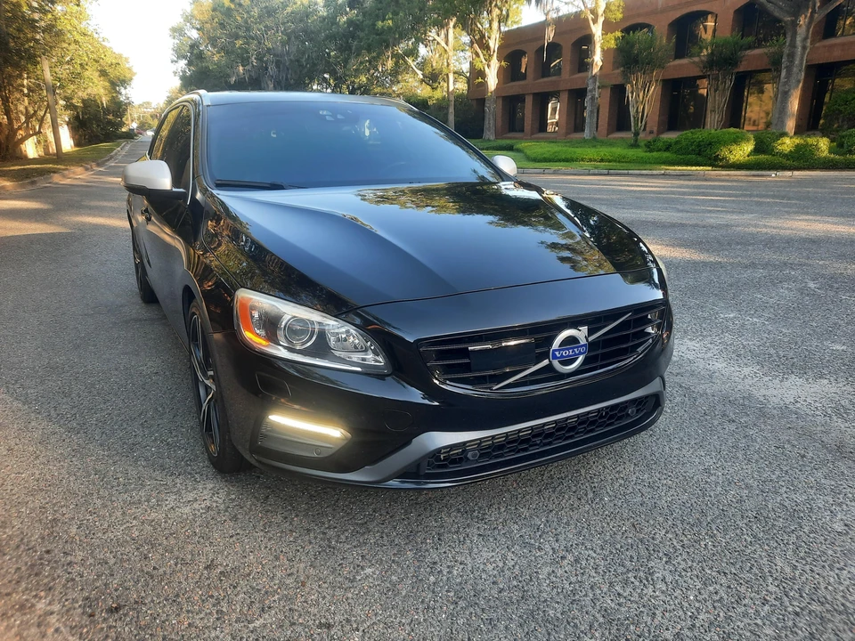 2017 Volvo V60 1st Gen - Image 26 of 31