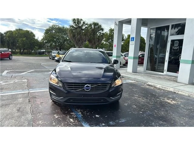 2017 Volvo V60 1st Gen - Image 5 of 21
