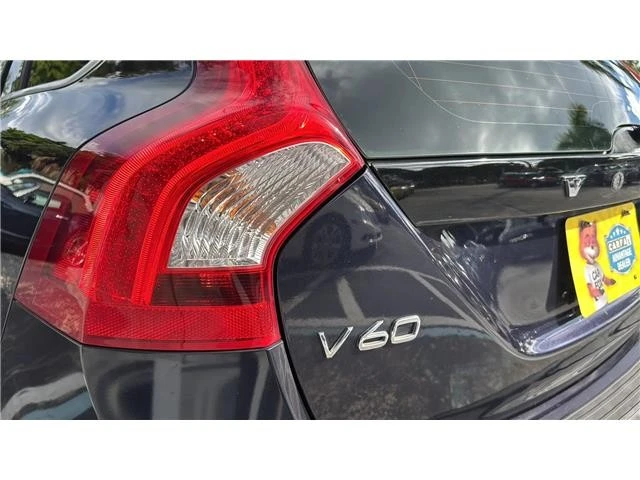 2017 Volvo V60 1st Gen - Image 13 of 21