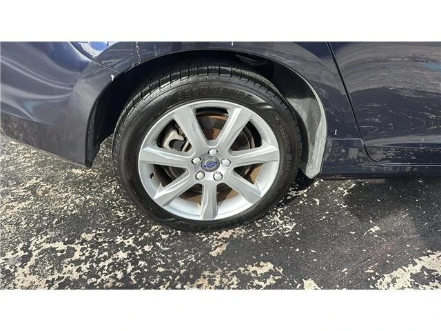 2017 Volvo V60 1st Gen - Image 20 of 21