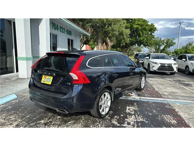 2017 Volvo V60 1st Gen - Image 11 of 21