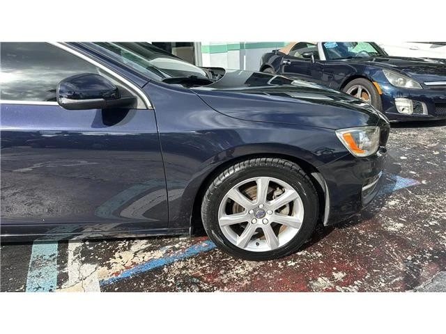2017 Volvo V60 1st Gen - Image 15 of 21