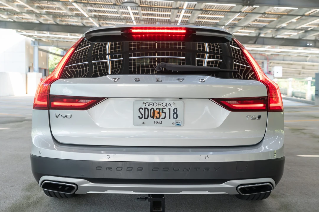 2017 Volvo V90 - Image 15 of 31