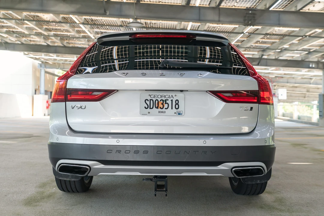 2017 Volvo V90 - Image 8 of 31