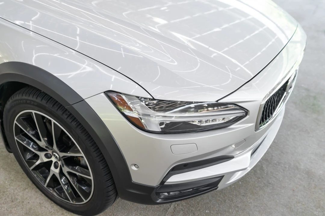 2017 Volvo V90 - Image 11 of 31