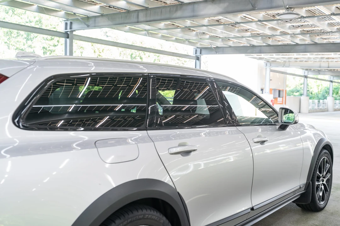 2017 Volvo V90 - Image 30 of 31