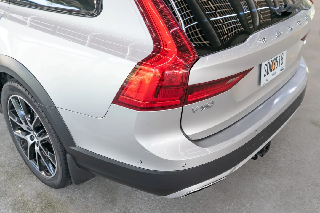 2017 Volvo V90 - Image 16 of 31