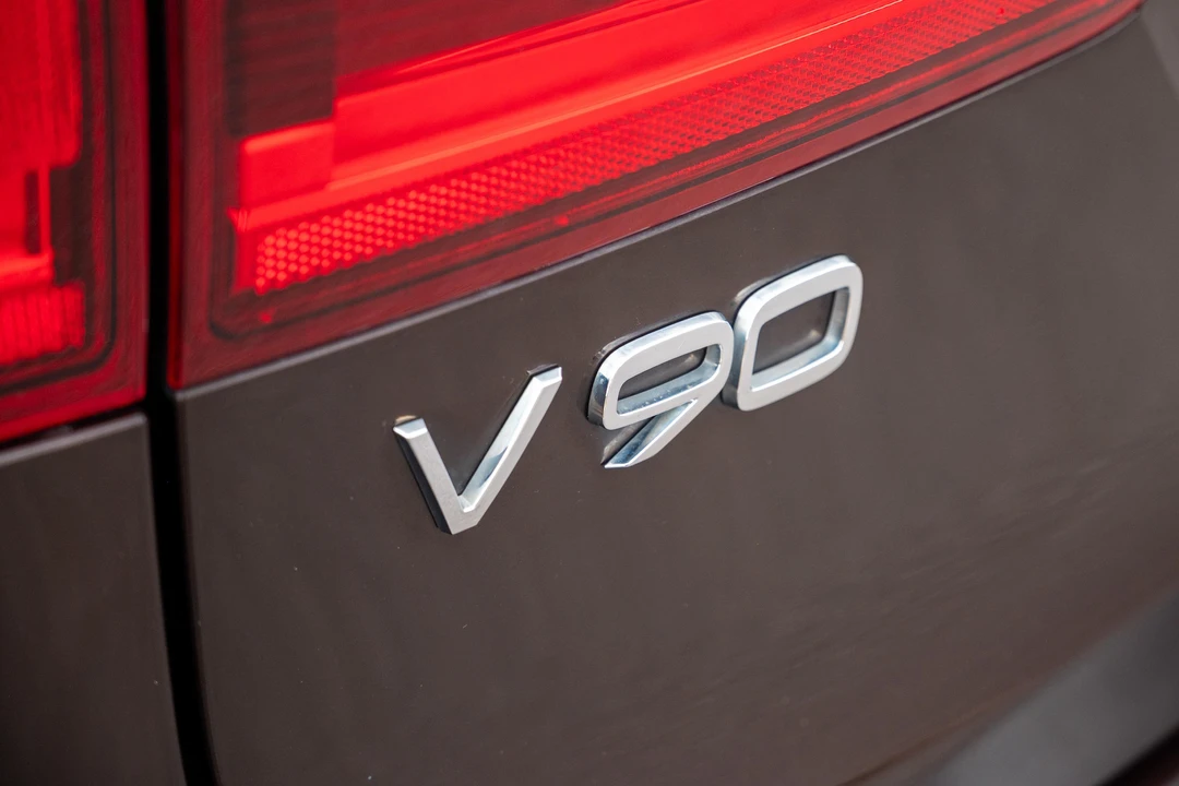 2017 Volvo V90 - Image 21 of 31