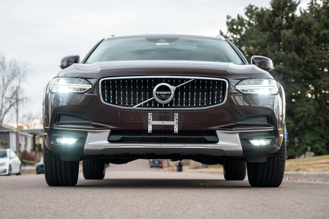 2017 Volvo V90 - Image 6 of 31