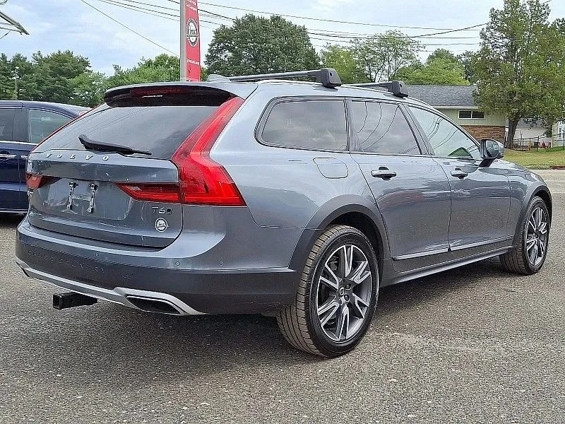 2017 Volvo V90 - Image 7 of 12