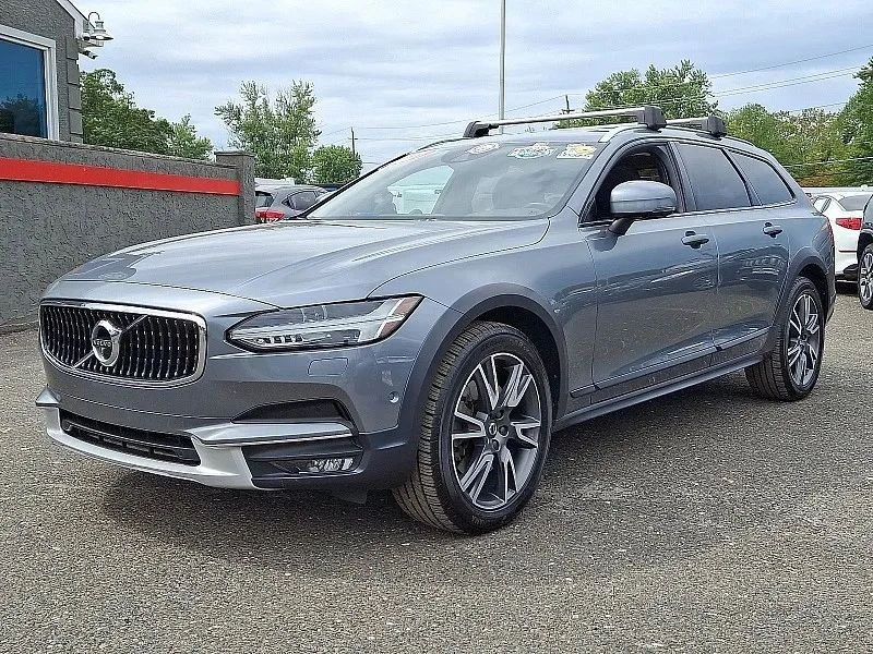 2017 Volvo V90 - Image 4 of 12