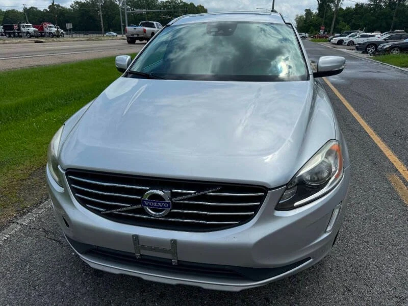 2017 Volvo XC60 1st Gen - Image 2 of 9
