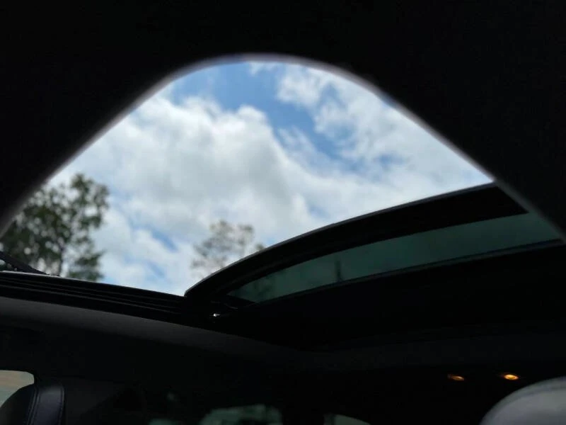 2017 Volvo XC60 1st Gen - Image 3 of 9