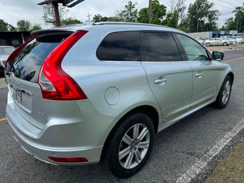 2017 Volvo XC60 1st Gen - Image 7 of 9