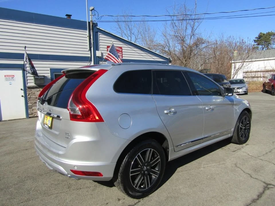2017 Volvo XC60 1st Gen - Image 5 of 20