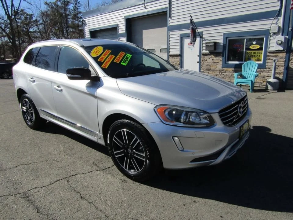 2017 Volvo XC60 1st Gen - Image 8 of 20