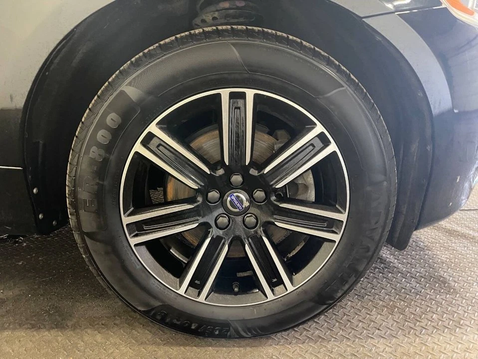 2017 Volvo XC60 1st Gen - Image 19 of 20