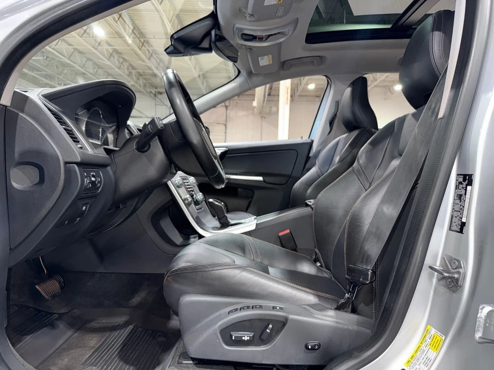 2017 Volvo XC60 1st Gen - Image 10 of 12