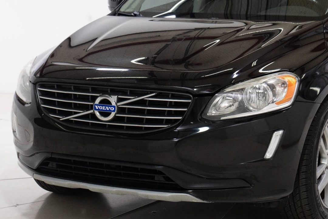 2017 Volvo XC60 1st Gen - Image 9 of 21