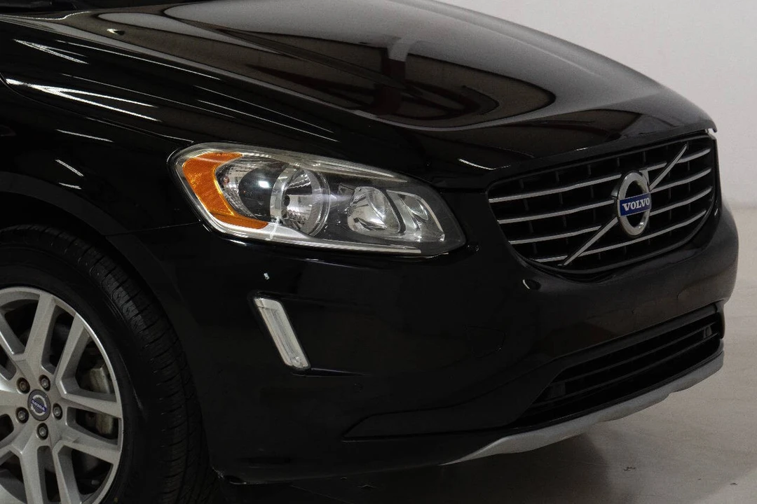 2017 Volvo XC60 1st Gen - Image 10 of 21