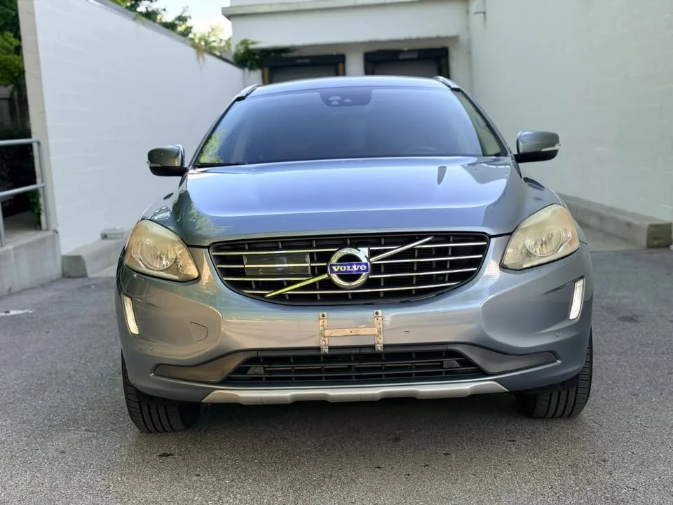 2017 Volvo XC60 1st Gen - Image 2 of 20