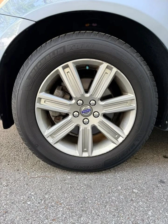 2017 Volvo XC60 1st Gen - Image 12 of 20