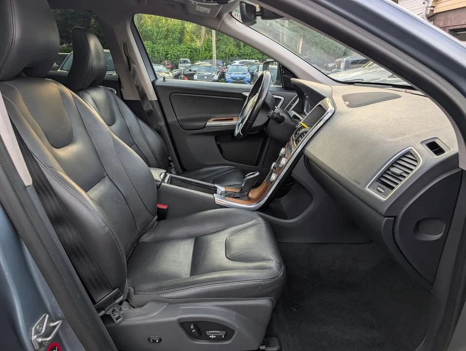 2017 Volvo XC60 1st Gen - Image 20 of 20