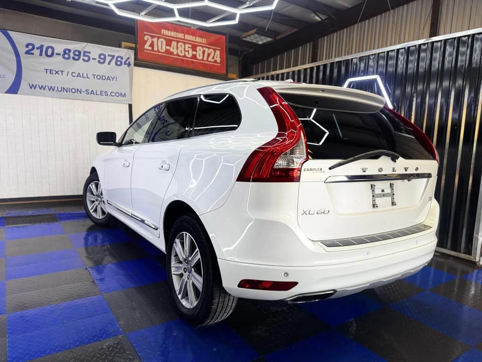 2017 Volvo XC60 1st Gen - Image 3 of 9
