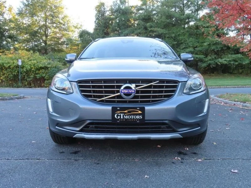 2017 Volvo XC60 1st Gen - Image 2 of 12